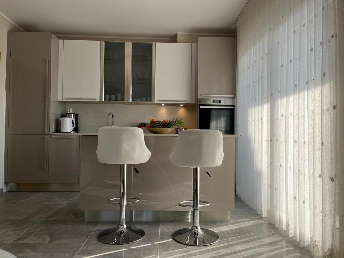 Apartman Yacht Медулин Екстериор снимка