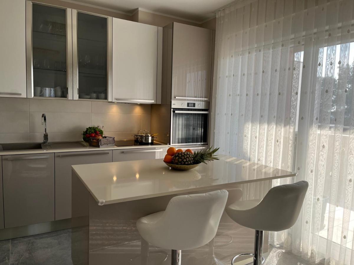 Apartman Yacht Медулин Екстериор снимка